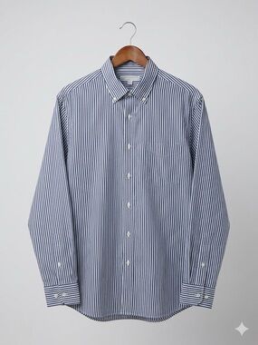 EUC Michael Kors Navy and White Vertical Stripe Dress Shirt